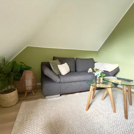 Kleine, Gemuetliche Dachwohnung Mit Viel Charme Lägenhet Bückeburg