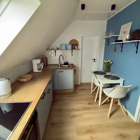 Apartament Kleine, Gemuetliche Dachwohnung Mit Viel Charme